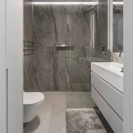 Apartment Refined Luxury Surrounded By Forest Mg *