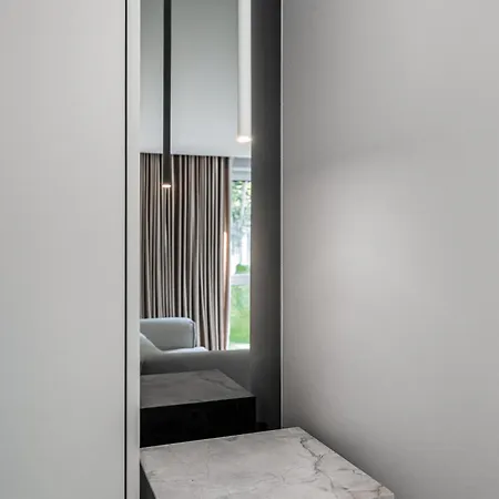 Refined Luxury Surrounded By Forest Mg