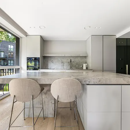 Apartment Refined Luxury Surrounded By Forest Mg
