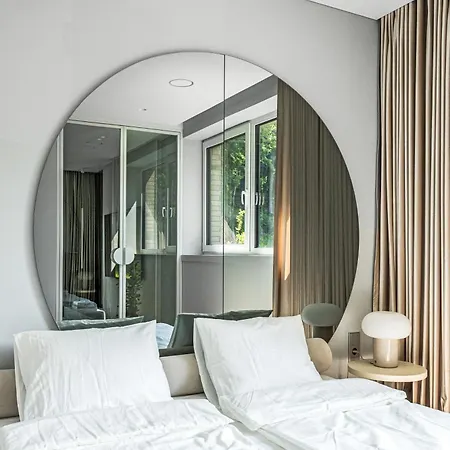 Apartment Refined Luxury Surrounded By Forest Mg