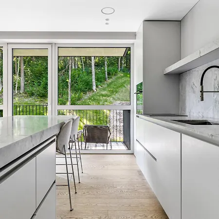 Apartment Refined Luxury Surrounded By Forest Mg *